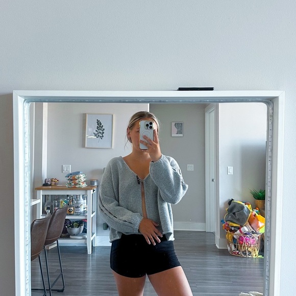 world market Sweaters - NWT World Market Gray Long Sleeve Knit Cropped Cardigan Cut Out Sleeve